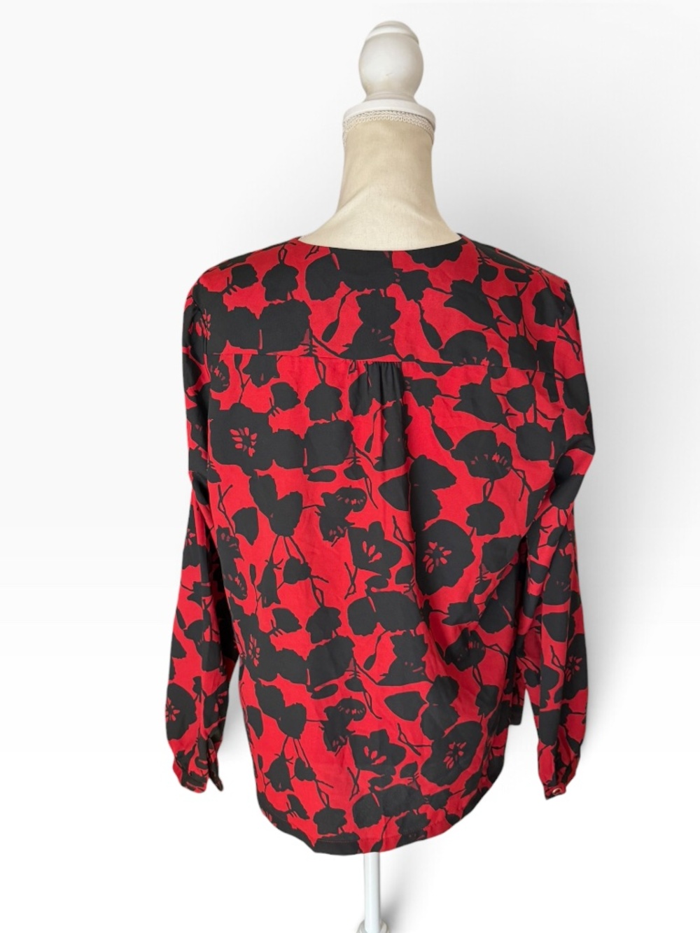 Pendleton Women's Floral Tie Neck Blouse Size 10 Red Black Long Sleeve Top - Picture 4 of 13